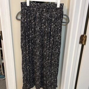 Anne Carson Black Floral Maxi Skirt